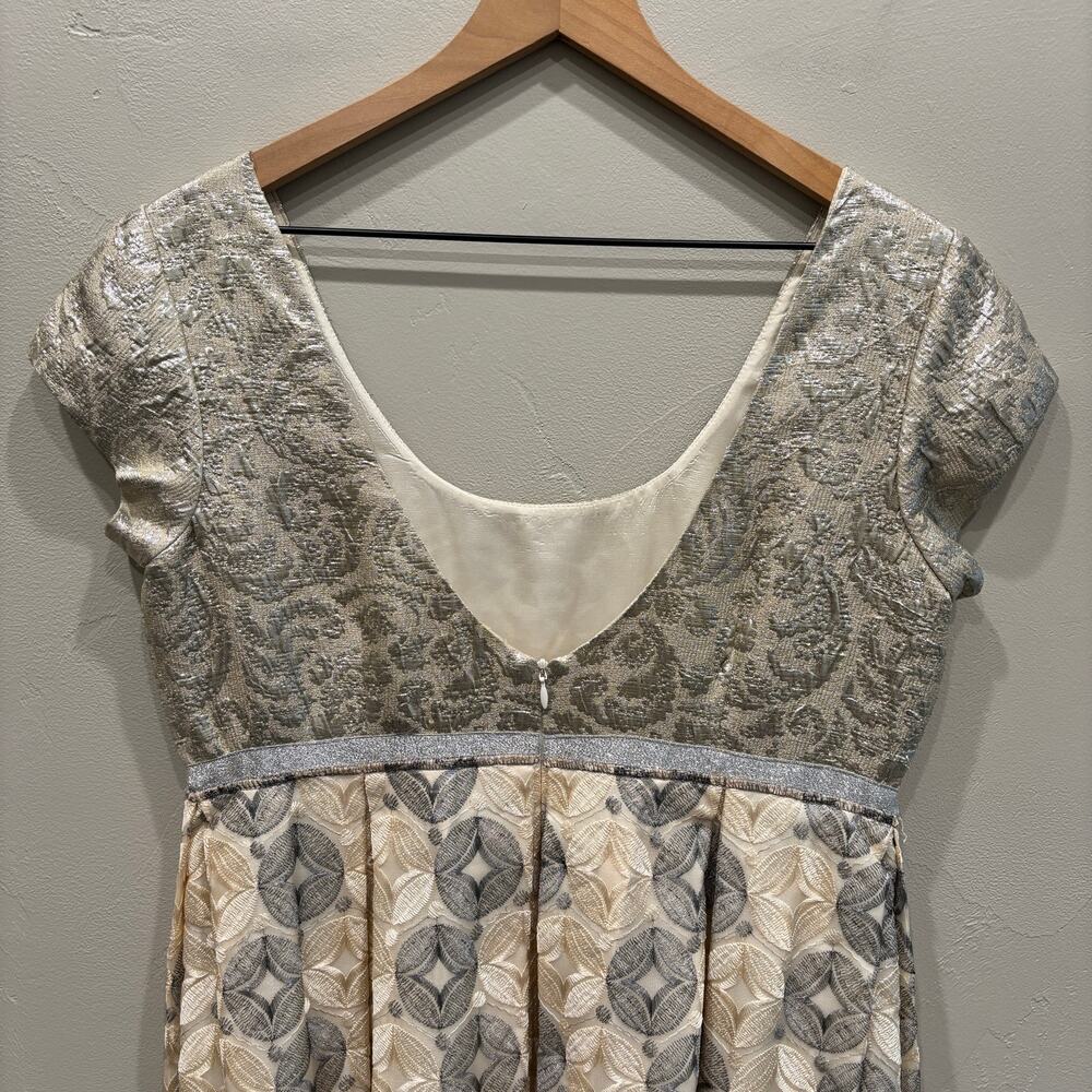Anna Sui Metallic Jacquard Cap Sleeve Mini Dress in Metallic Silver Gold Size 8 - Picture 4 of 14